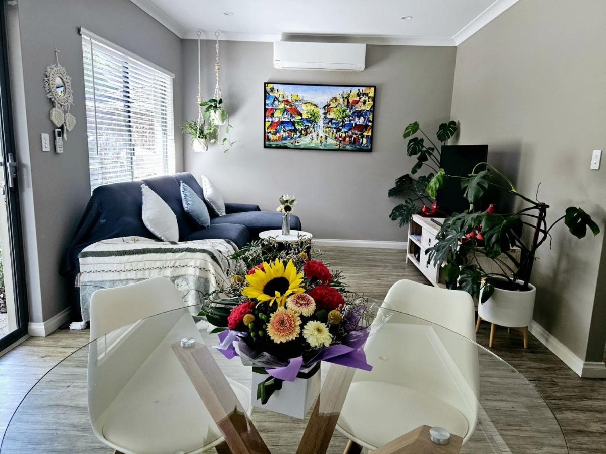 Tranquil Gumnut Cottage - Close To Airport Perth Bagian luar foto